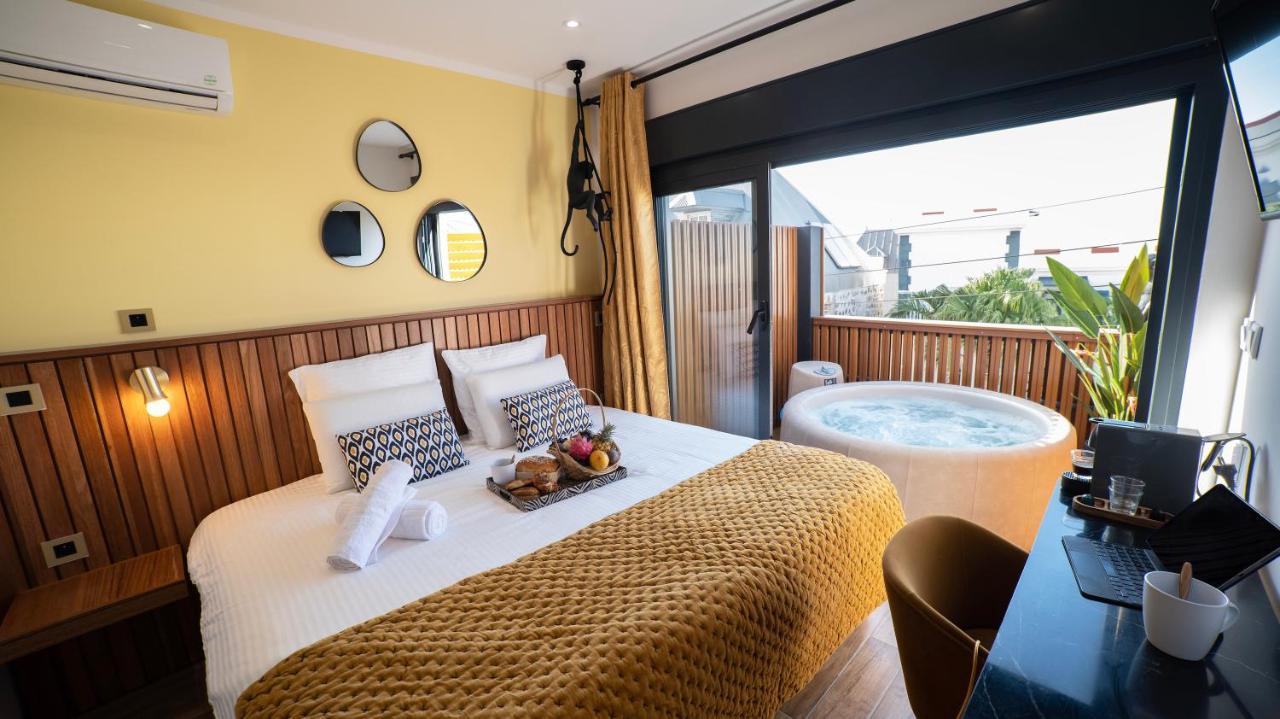 Maison Le Patio Jacuzzi Сен Дьони Екстериор снимка