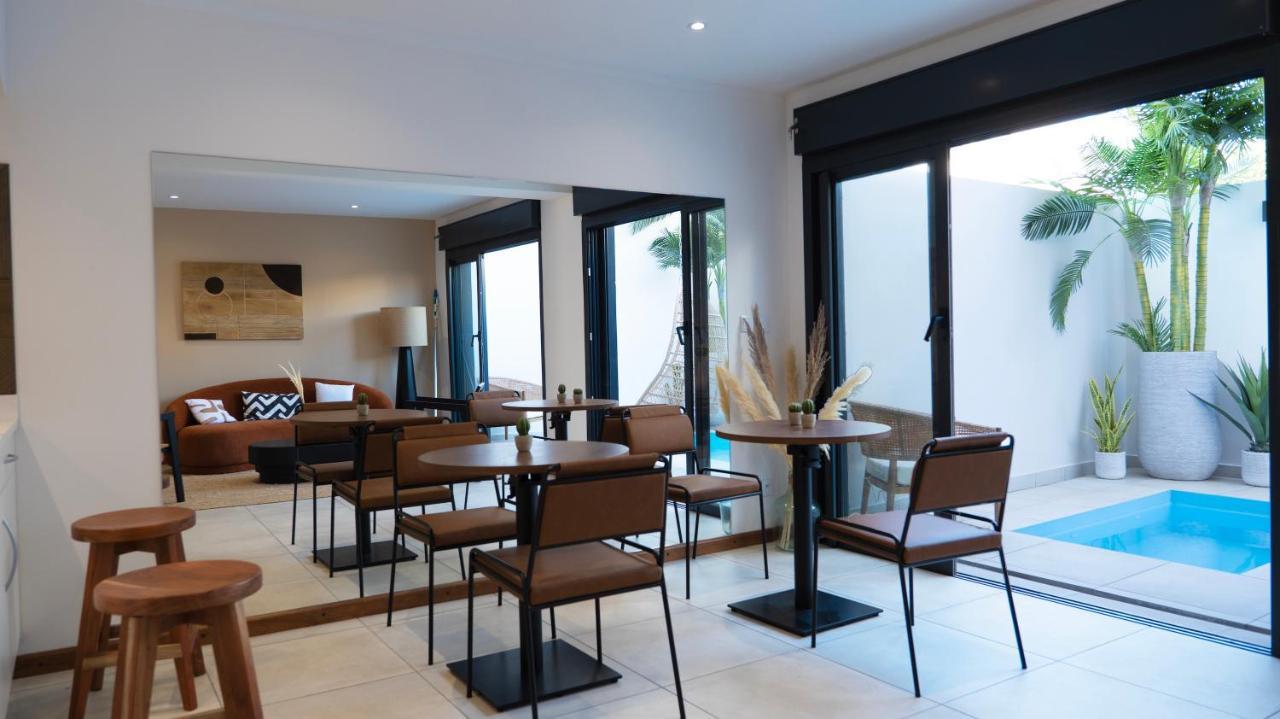 Maison Le Patio Jacuzzi Сен Дьони Екстериор снимка