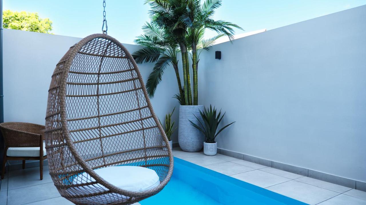 Maison Le Patio Jacuzzi Сен Дьони Екстериор снимка