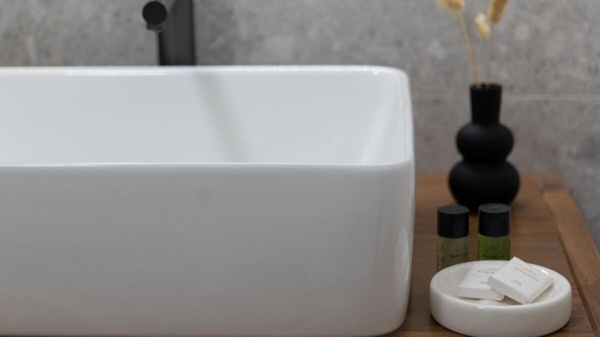 Maison Le Patio Jacuzzi Сен Дьони Екстериор снимка